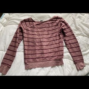 maroon sweater